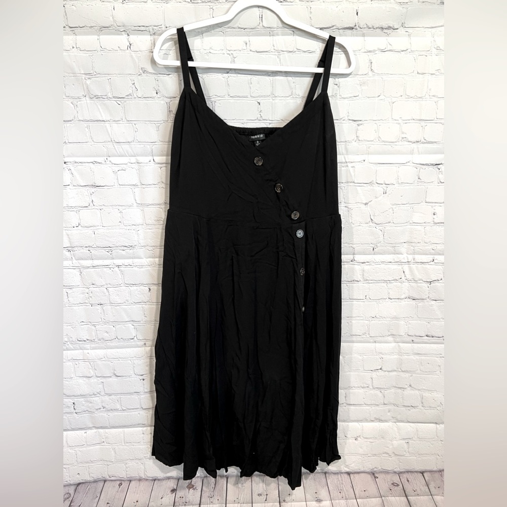 EUC Torrid Midi Dress